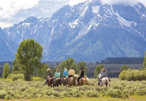 top      grand teton national park attractions  america