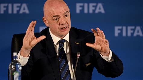 qatar  fifa baas infantino wil wapenstilstand  oekraine tijdens wk voetbal eurosport