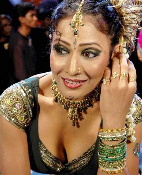 bhojpuri actors and actress pictures wallpapers sexy