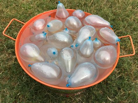 tips  preparing water balloons   pary dallas mom blog  fort