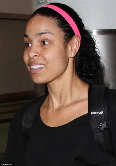 Jordin Sparks Showcases Toned Pins In Leggings As She Jets Out Of Los
