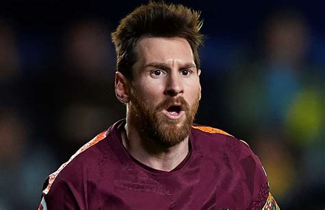 What Chelsea Fans Are Tweeting About Lionel Messi After
