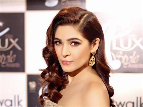 Ayesha Omer Opens Up About Her Sexual Assault Story Baaghi Tv