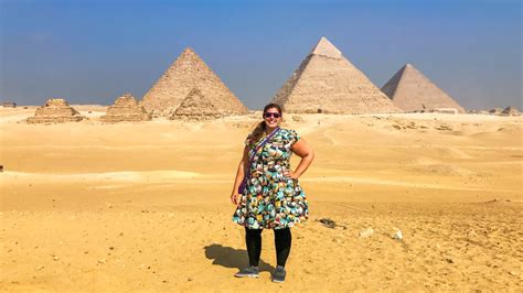 ignore  headlines  book  egypt trip  intrepid travel blog