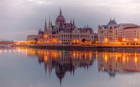 budapest hungary river danube parliament buildings lights evening wallpaper travel