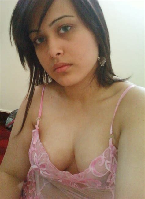 Sexiest Dancing Super Hot Pakistani Girl Leaked Cell