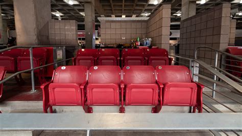 find state farm stadium premium seating  club options