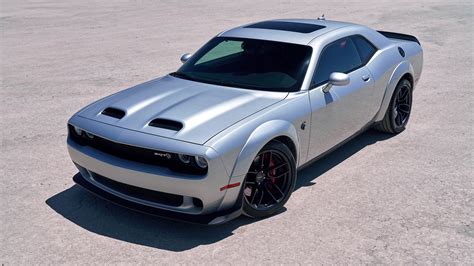 meet   dodge challenger srt hellcat redeye widebody car magazine