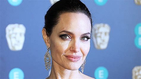 angelina jolie skinny and losing weight fast amid divorce