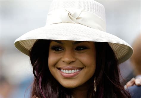 singer jordin sparks wore a simple white hat at the 2011 race why do