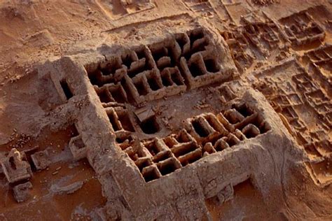 Ancient Temple Found In The Desert Of Saudi Arabia 8000 Years Old