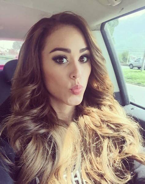 weather girl janet garcia has won the hearts of men 28 pics