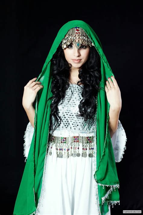 Mughni Fashion Pathani Dresses For Girls