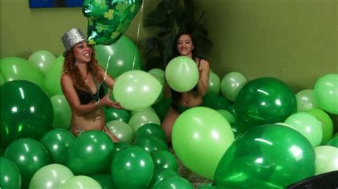 fetish balloons milf nude photo