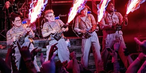ghostbusters review in film dominated by women chris hemsworth