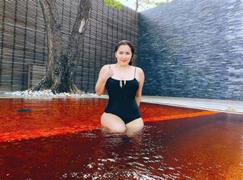 Ara Mina Shows Off Swimsuit Photo Celebs And Netizens React