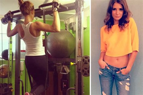 Professor Green S Wife Millie Mackintosh Keeps Fit With Chin Ups We Try