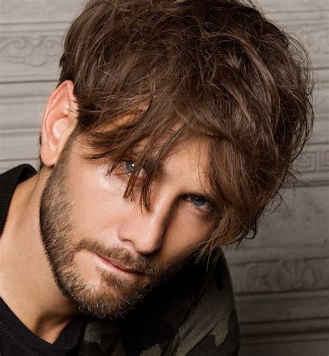 Le tendenze, corti o lunghi, con barba o senza. Tagli capelli Uomo 2018 nuove tendenze hairstyles (foto)