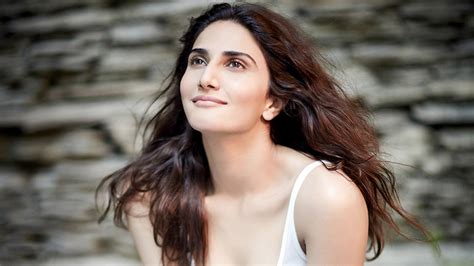 vaani kapoor cute face close up hd wallpapers high definition wallpapers