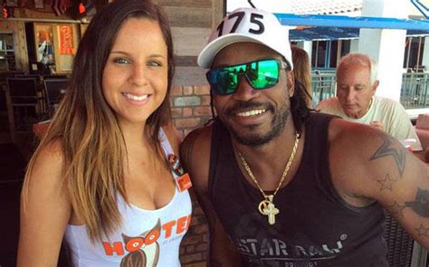 Gayle Says Yes To Date With Delhi Girl But With A Condition