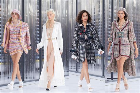 chanel spring summer  collection  girl  panama