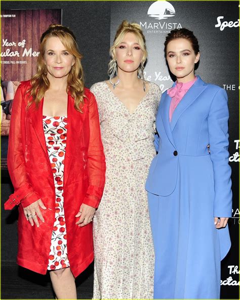 zoey and madelyn deutch make the year of spectacular men premiere in