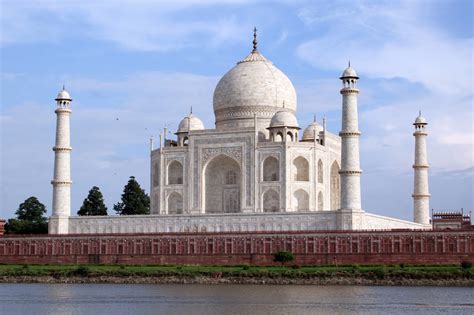 historical places  india savor  charming historical tourist