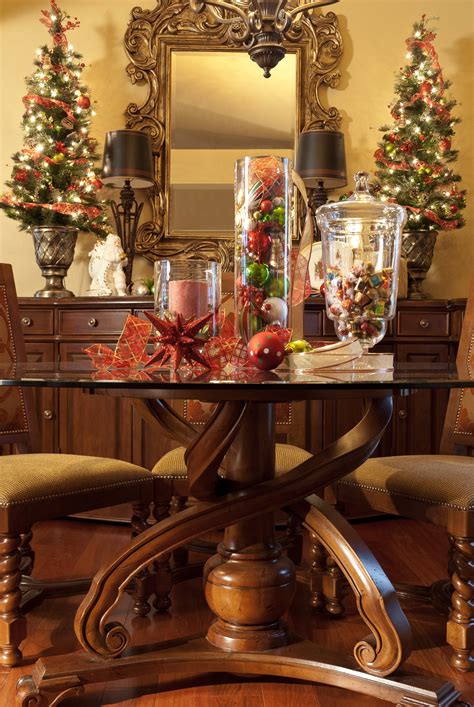 interior decorators tips  holiday decorating  interior designers decorate  christmas