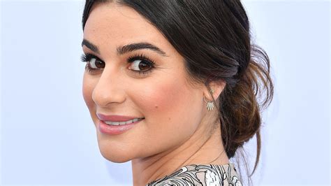 Lea Michele Kicks Off The New Year With A Cheeky Nude Photo Huffpost