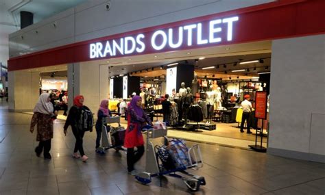 outlet store huge discounts  branded products   shopping  shopping tips