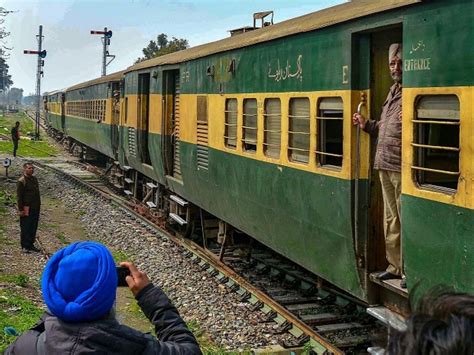 pakistan permanently discontinues samjhauta express