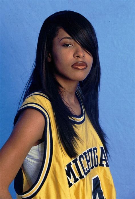 Pin By Welovelele On Most Exalted One The Best Aaliyah Style