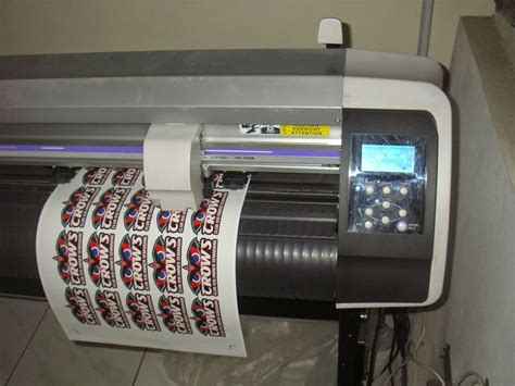 print sticker vinyl   digiprint vinyl laminasi pencetakan
