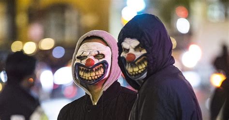 Creepy Clown Craze Hits The Uk After Wreaking Havoc Across The Us