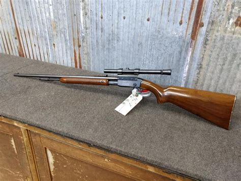 lot remington fieldmaster   pump  scope mfg  nice clean gun sn