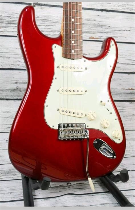 new condition fender classic series 60 s stratocaster candy apple red