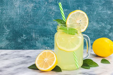 lemonade  selling  million  shares  investors  worried