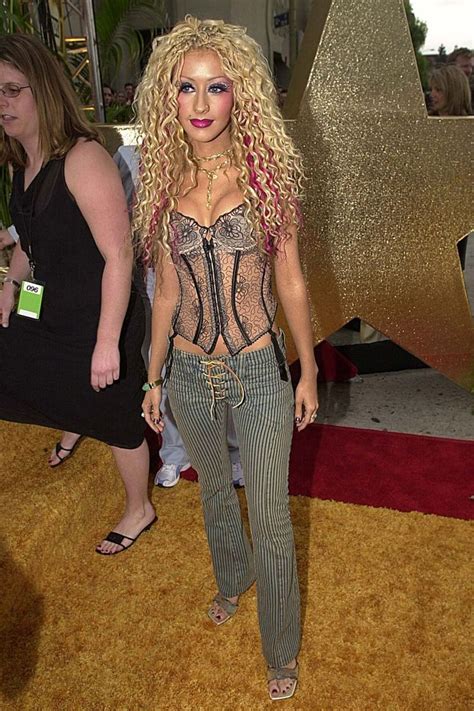 15 Trends From The Early 2000s You Wouldn T Be Caught Dead