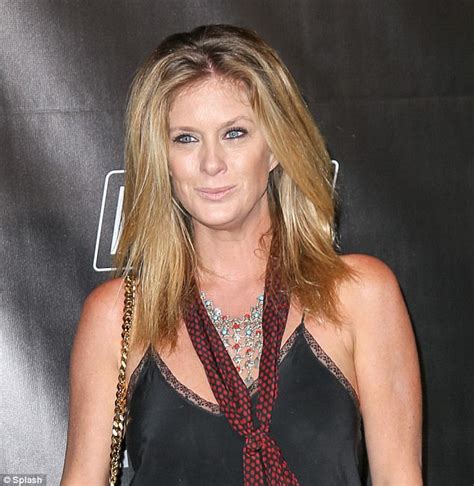 rachel hunter selling hollywood hills west home for 4 5m daily mail