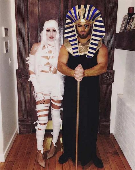 51 Creative Couples Costumes For Halloween Stayglam Cute Couple
