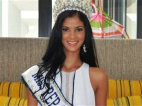 miss dominican universe wins most photogenic prize
