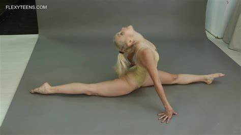dora tornaszkova flexible gymnast super hot naked porn 60 xhamster