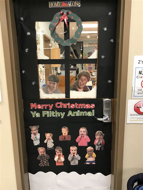 pin  tina meyer  christmas  themed classroom door home  christmas fall room