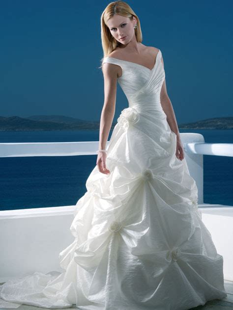 summer fashion 2011 expensive wedding dress collection