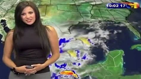 weather presenter susana almeida s camel toe goes viral after imgur