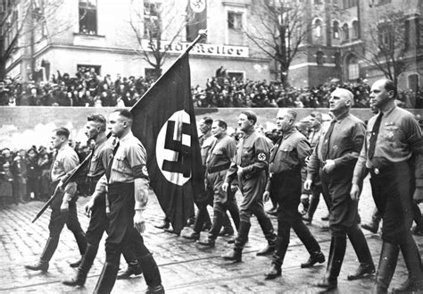 hitler archive putsch commemoration march   feldherrenhalle
