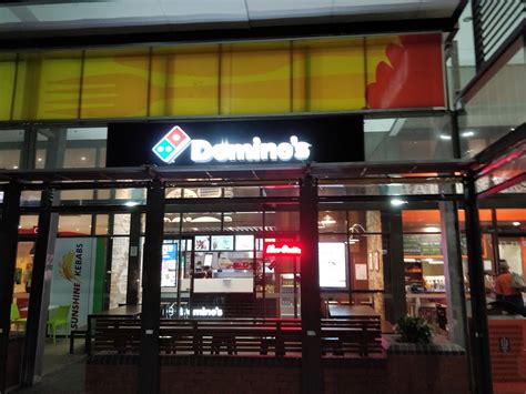 dominos pizza northpoint shop  northpoint shopping centre   ruthven st harlaxton