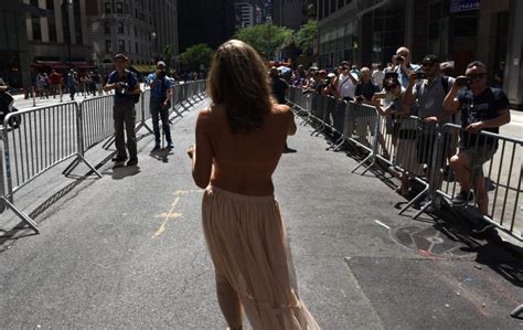 nude marchers celebrate ‘go topless day in midtown