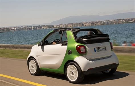 nuevo smart fortwo cabrio electric drive economia de hoy