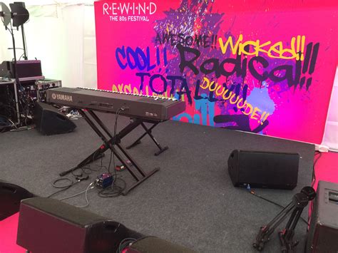 httpwwwmeridianmarqueescom    picture   stage   rewind festival reading